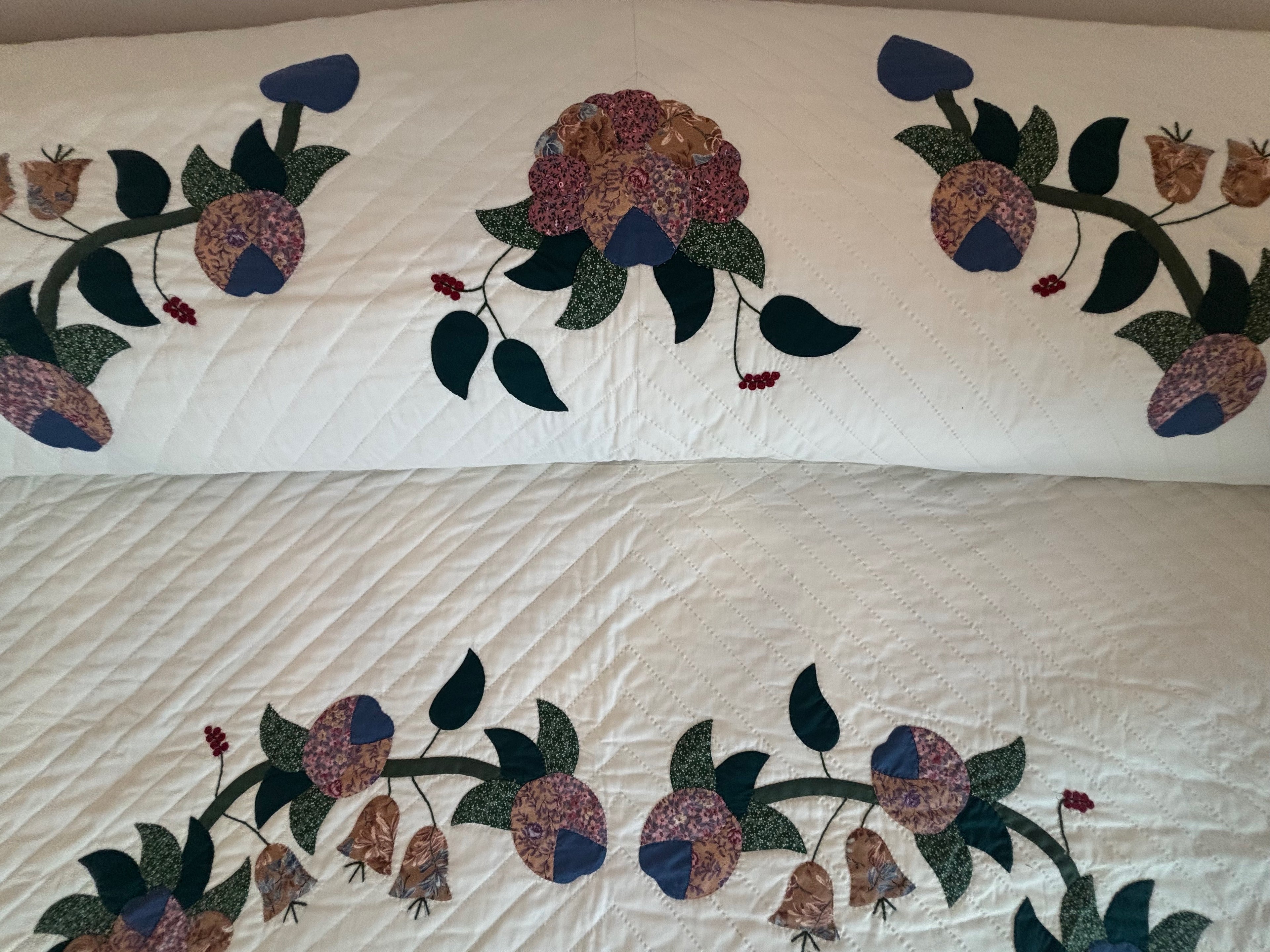 Heart of Roses Applique