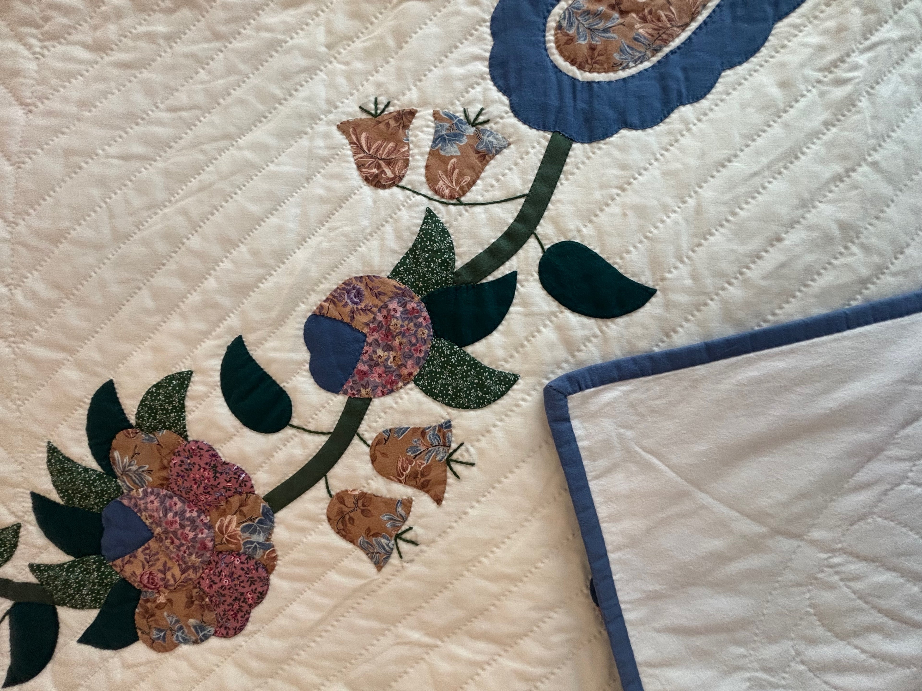 Heart of Roses Applique
