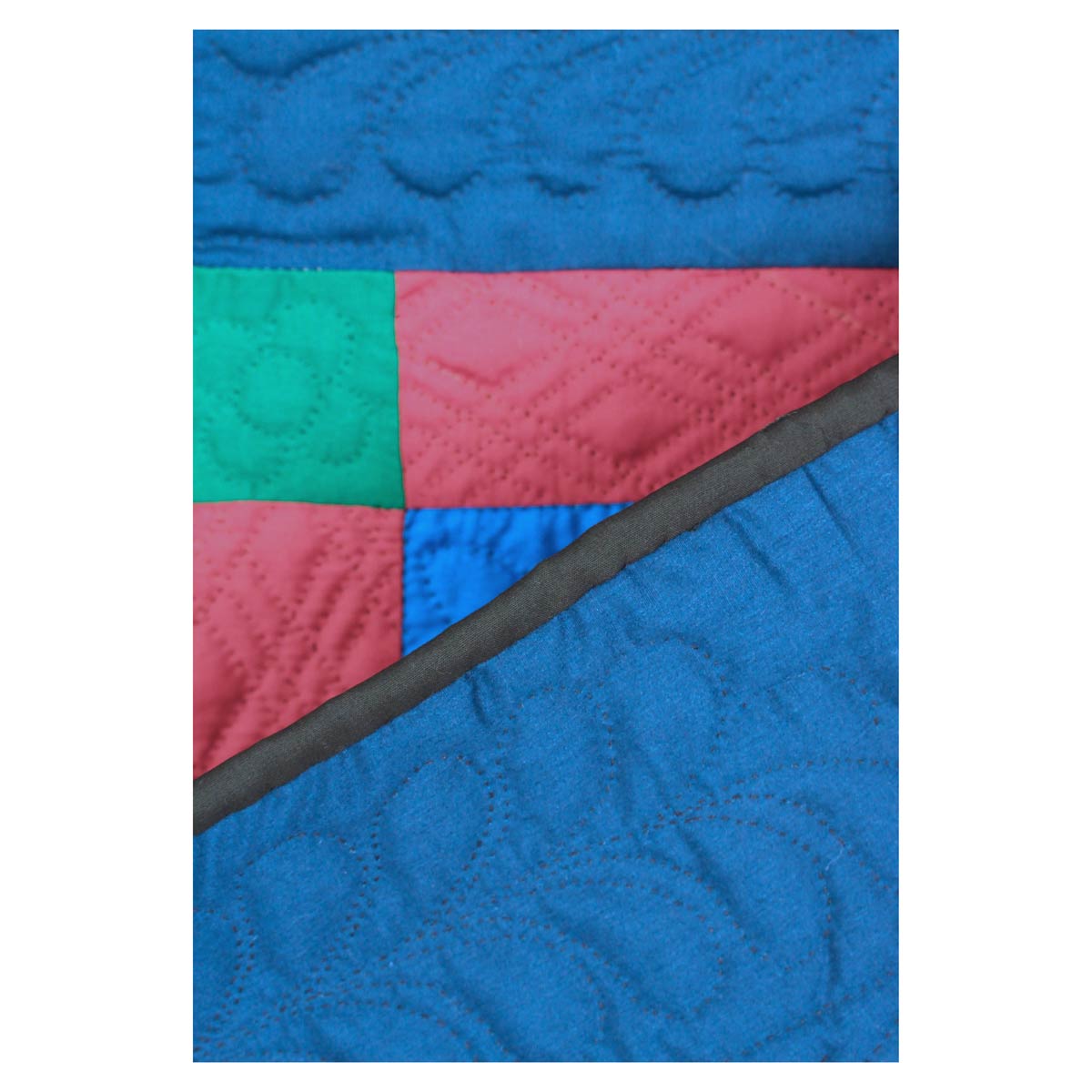 Center Diamond Dutch Colors Amish Wall Hanging 26"
